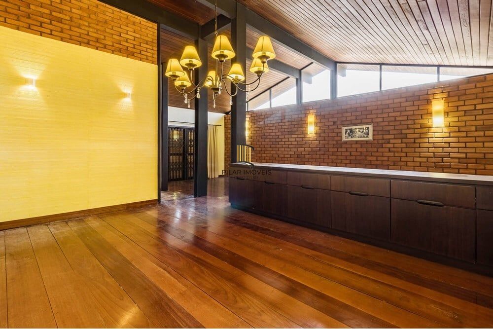 Casa 4 dormitórios no bairro Jardim Lindóia