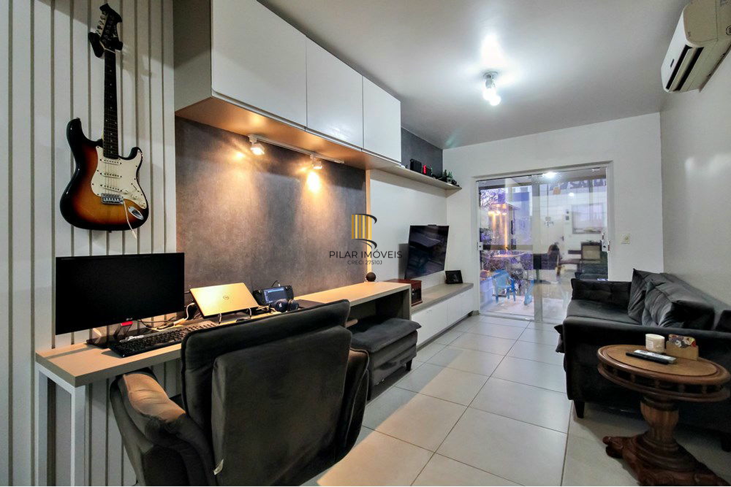 Apartamento 2 dormitórios no bairro Cavalhada