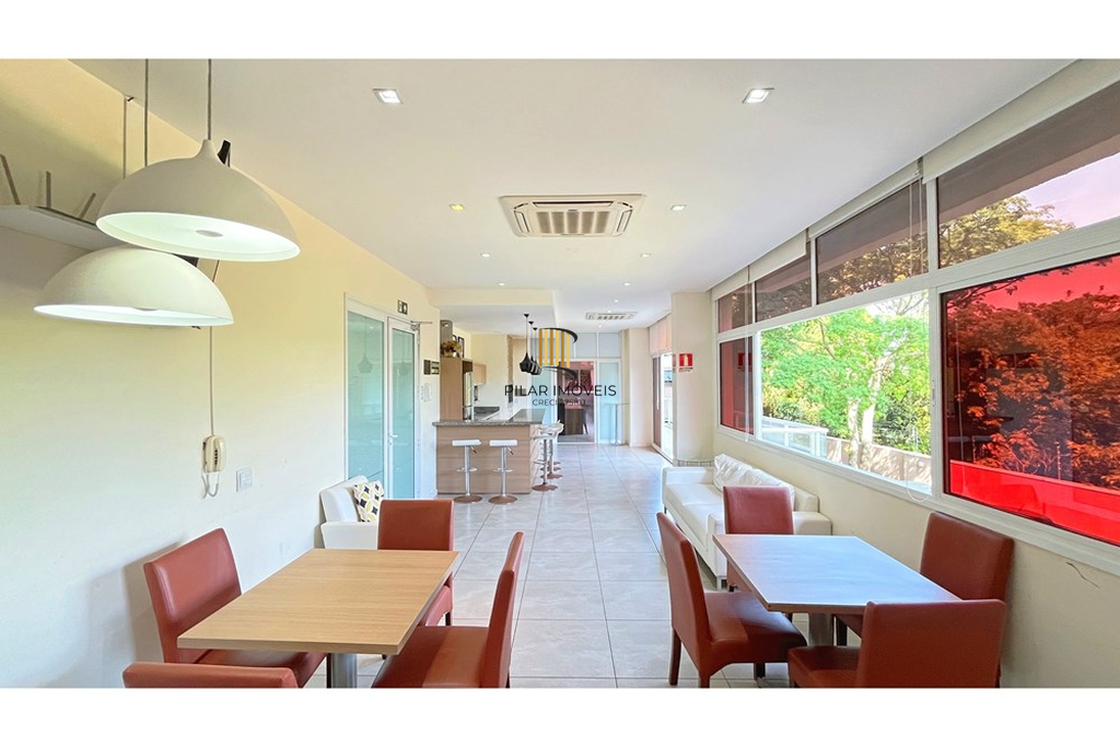 Apartamento 2 dormitórios no bairro Azenha