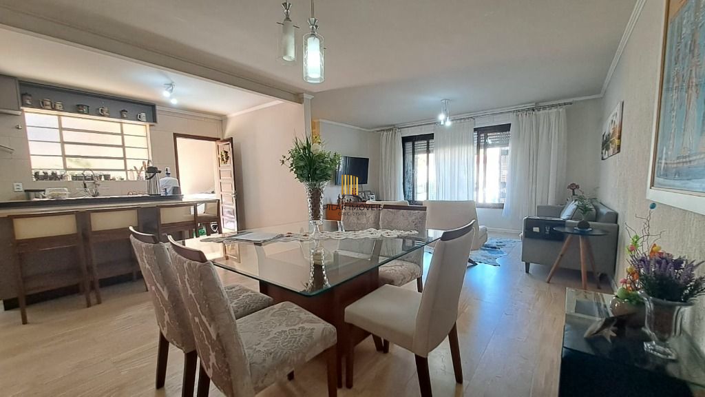 Casa 3 dormitórios no bairro Nonoai