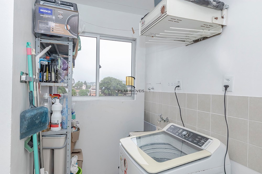 Apartamento 2 dormitórios no bairro Lomba do Pinheiro