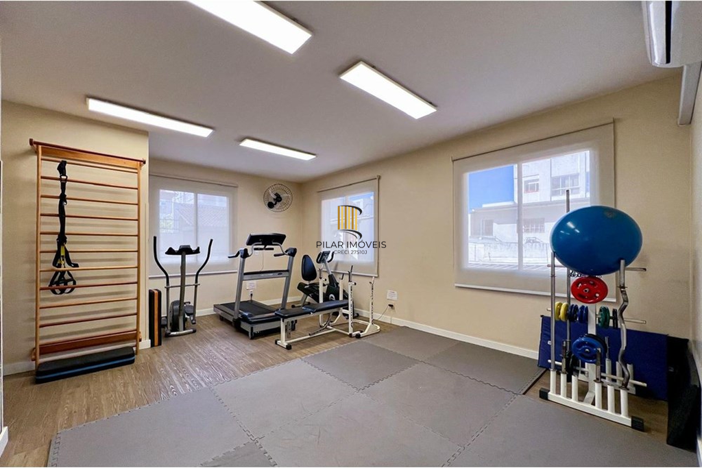 Apartamento 3 dormitórios no bairro Menino Deus