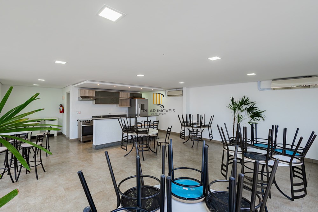 Apartamento 2 dormitórios no bairro Glória