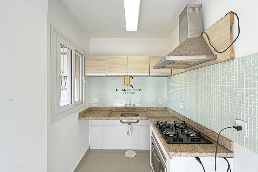 Casa 2 dormitórios no bairro Guarujá