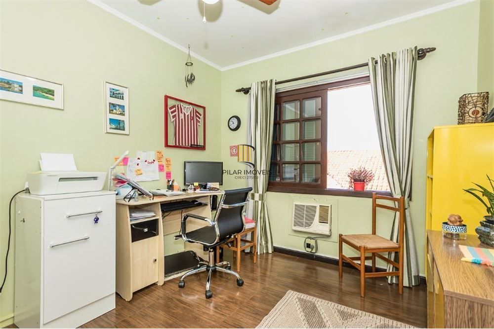 Casa 4 dormitórios no bairro Jardim Sabará
