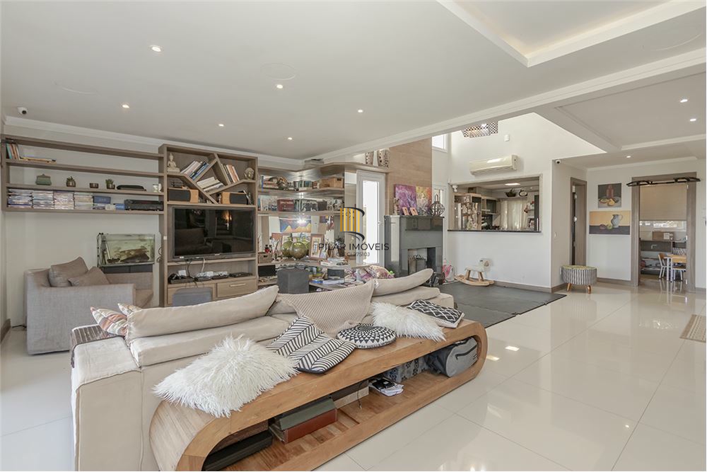 Casa 4 dormitórios no bairro Vila Assunção - Pilar Imóveis