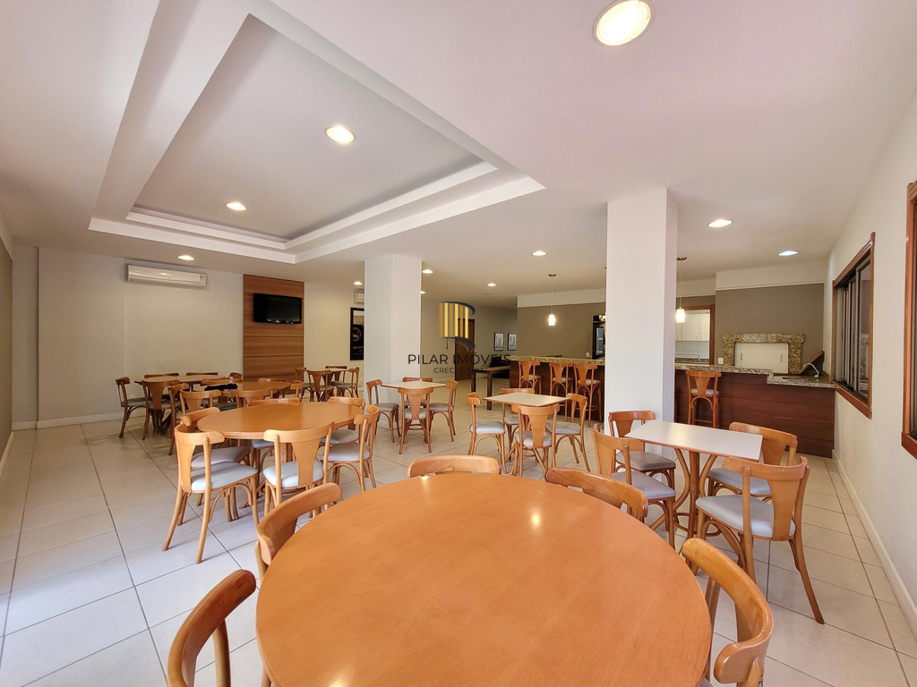 Apartamento 3 dormitórios no bairro Menino Deus