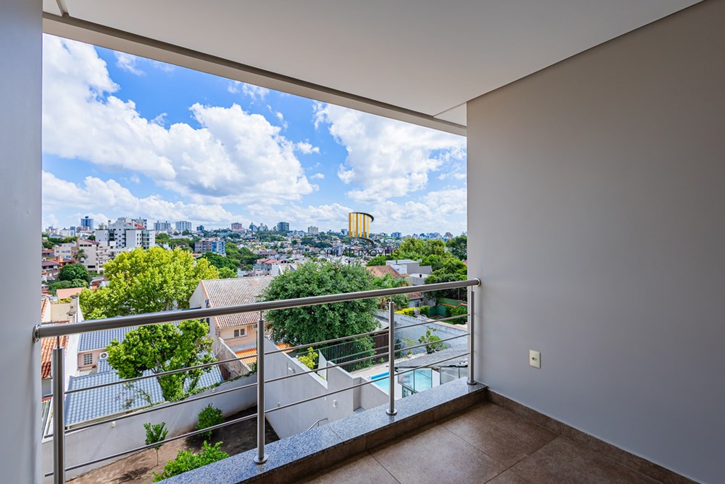 Casa 3 dormitórios no bairro Chácara das Pedras