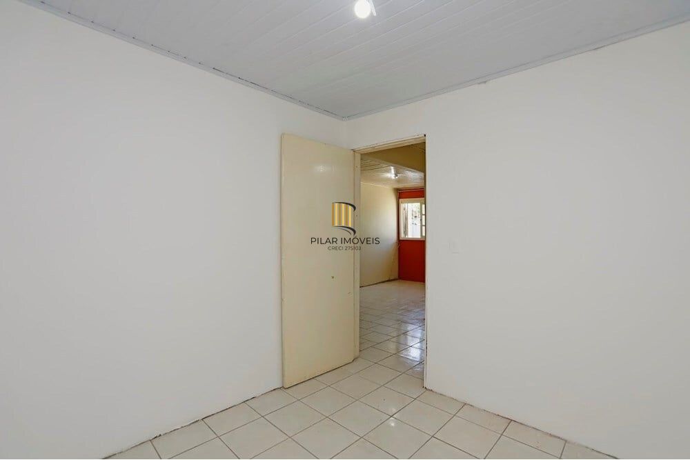 Casa 2 dormitórios no bairro Jardim Algarve