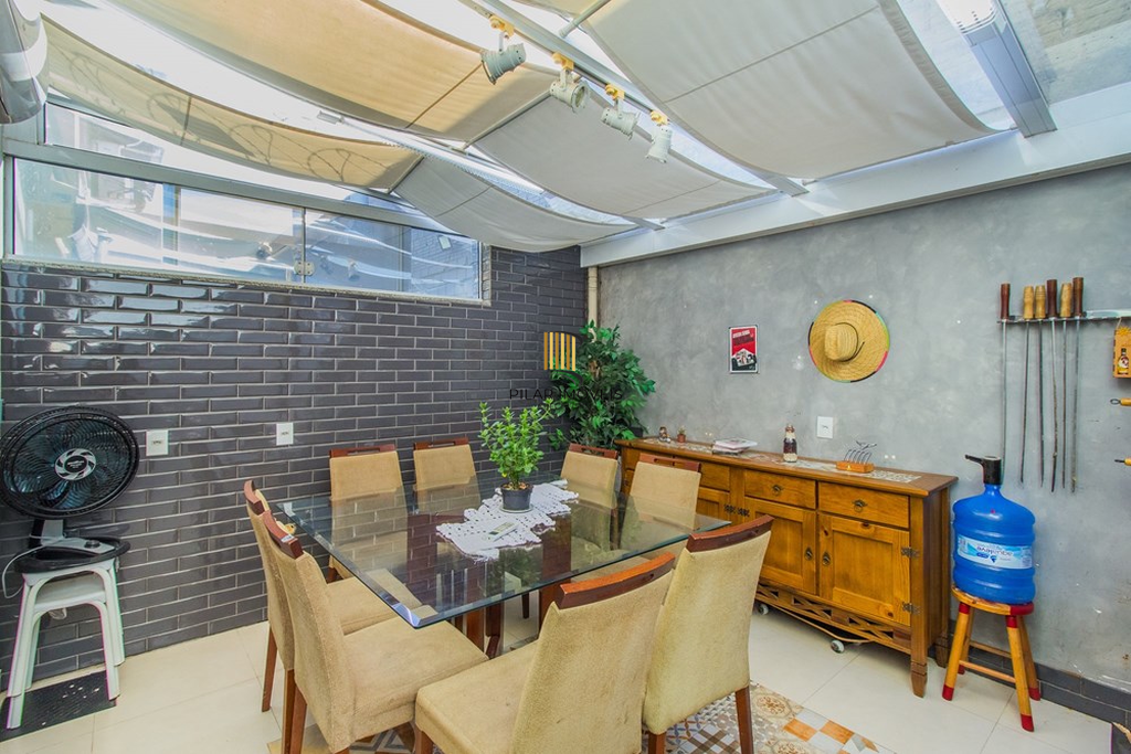 Casa 2 dormitórios no bairro Fátima