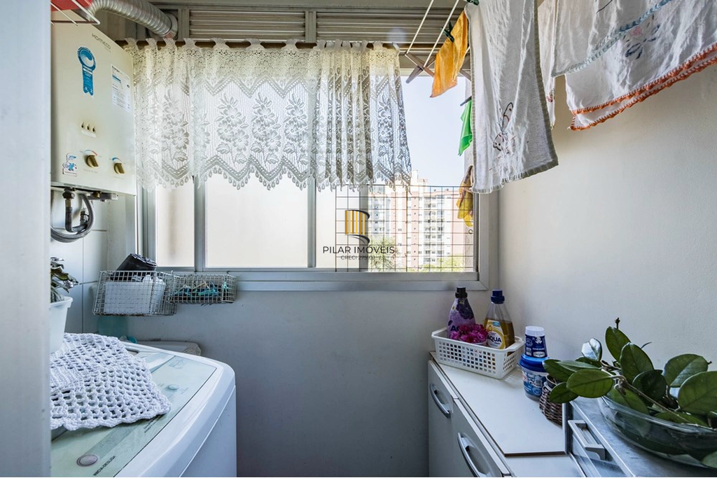 Apartamento 2 dormitórios no bairro Jardim Carvalho