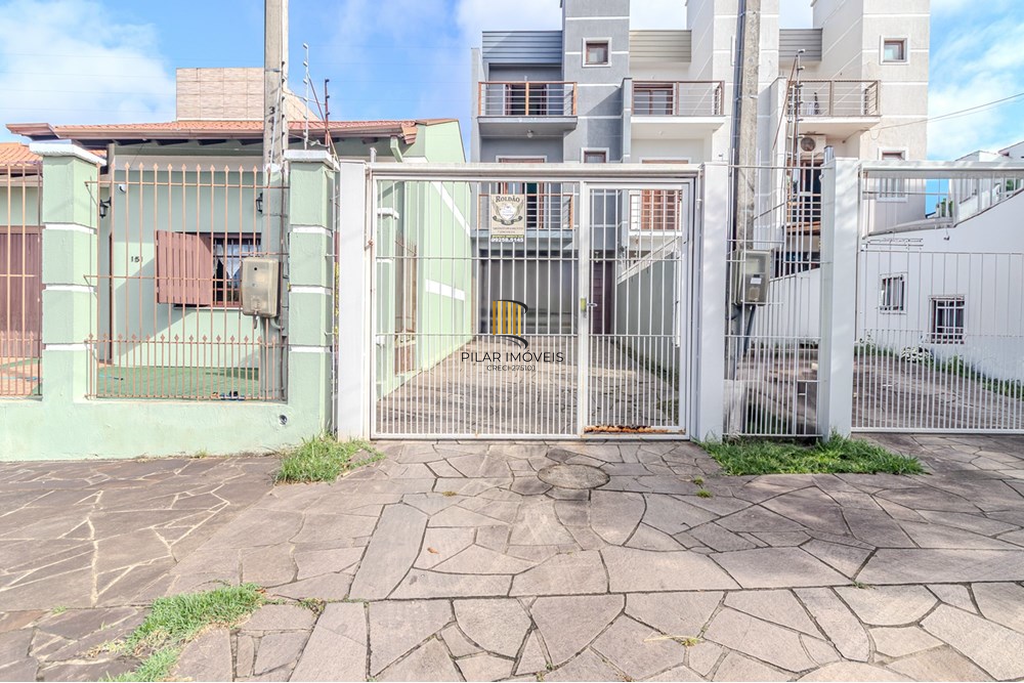 Casa 3 dormitórios no bairro Rubem Berta