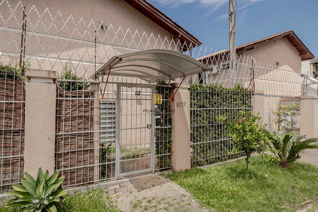 Casa 3 dormitórios no bairro Ipanema