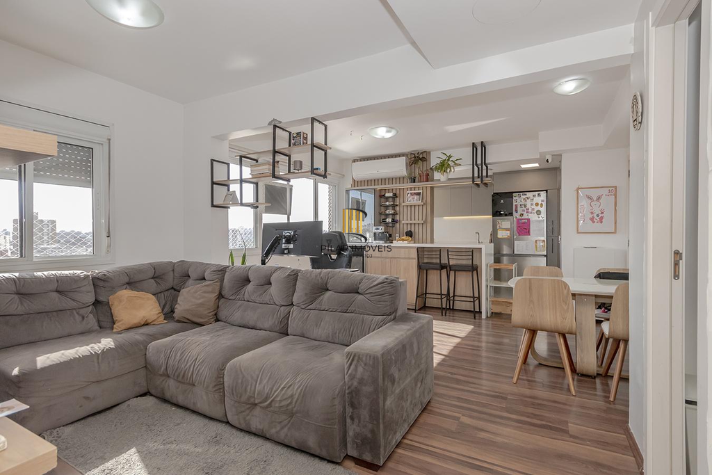 Apartamento 3 dormitórios no bairro Azenha