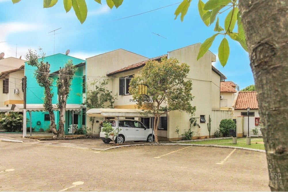 Casa de Condomínio 3 dormitórios no bairro Aberta dos Morros