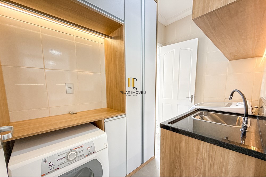 Casa 3 dormitórios no bairro Igara