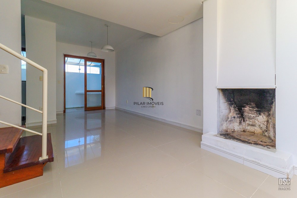 Casa de Condomínio 3 dormitórios no bairro Serraria