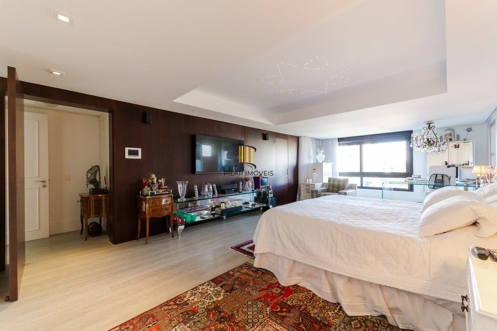 Apartamento 4 dormitórios no bairro Bela Vista