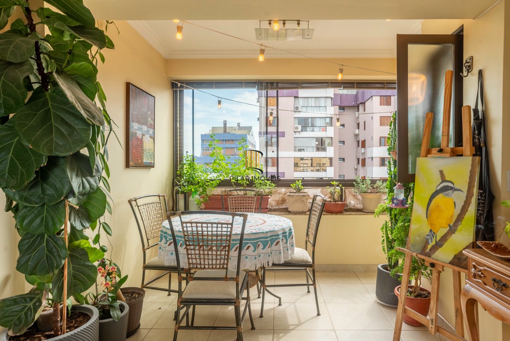 Apartamento 2 dormitórios no bairro Menino Deus