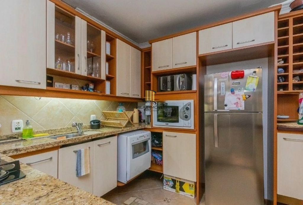 Casa de Condomínio 3 dormitórios no bairro Partenon