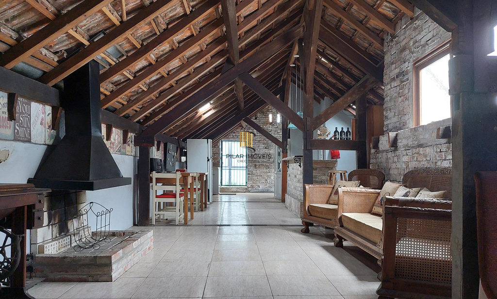 Casa 3 dormitórios no bairro Floresta