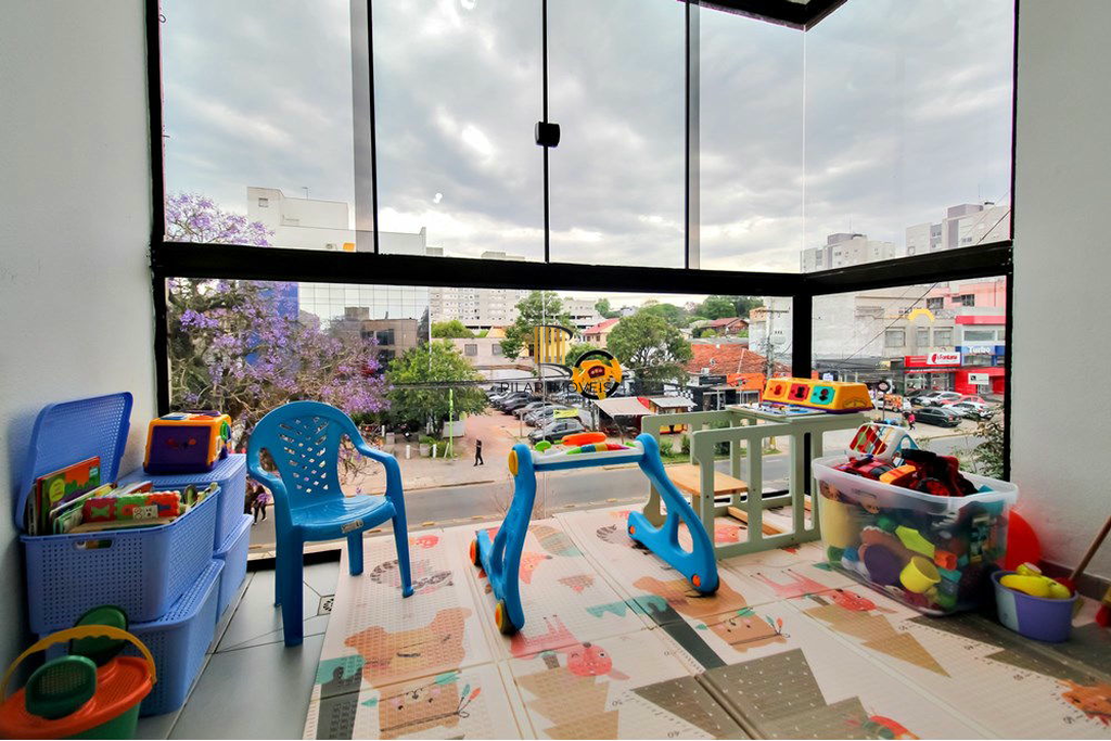 Apartamento 2 dormitórios no bairro Cavalhada