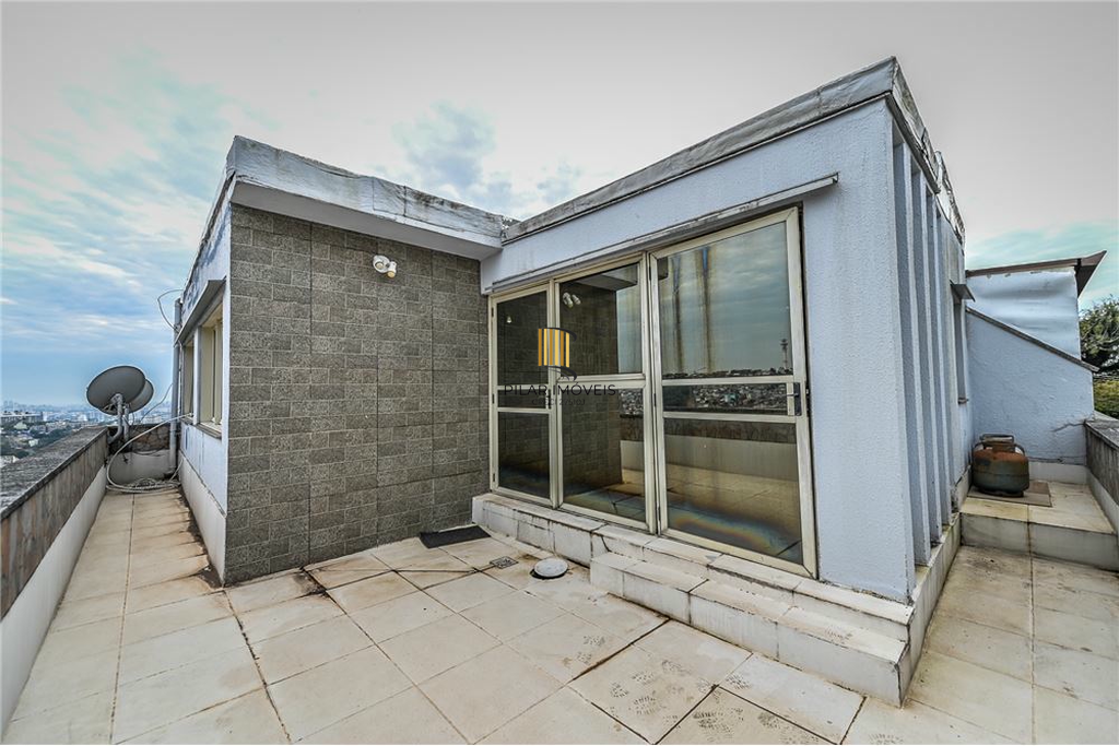 Cobertura 3 dormitórios no bairro Medianeira