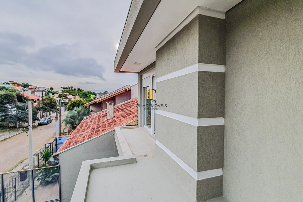 Casa 4 dormitórios no bairro Ipanema