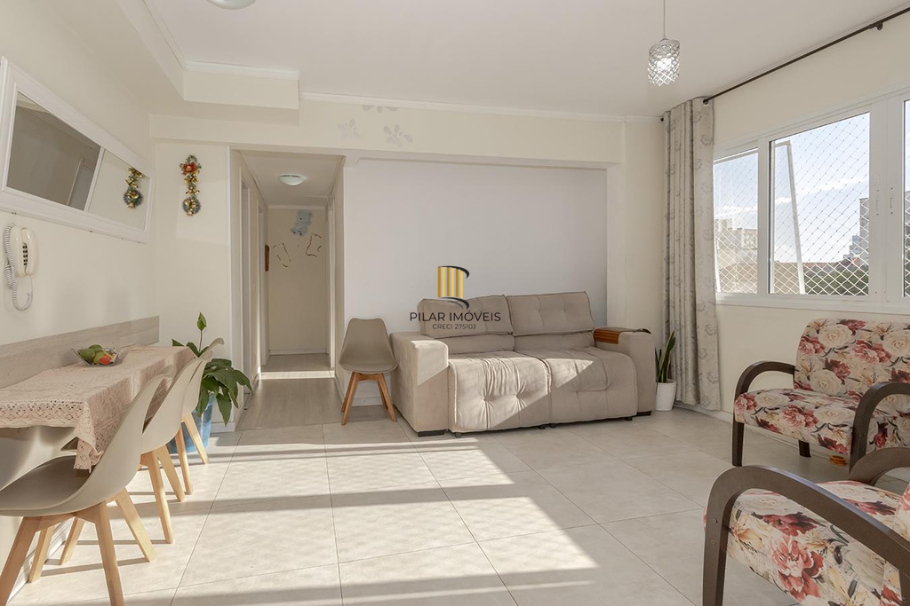 Apartamento 3 dormitórios no bairro Azenha