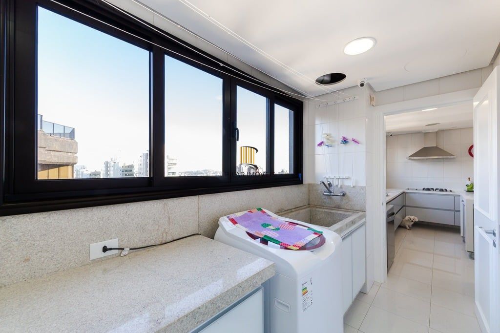 Apartamento 4 dormitórios no bairro Bela Vista