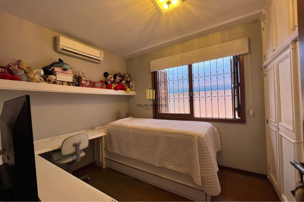 Casa 3 dormitórios no bairro Santana