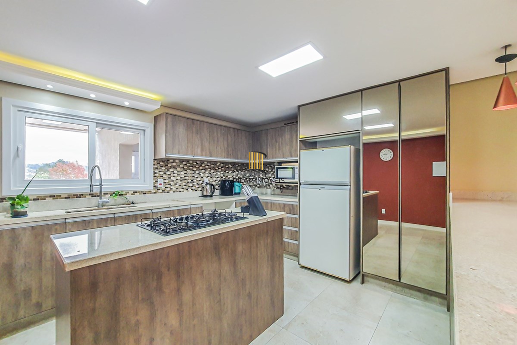 Casa 4 dormitórios no bairro Ipanema