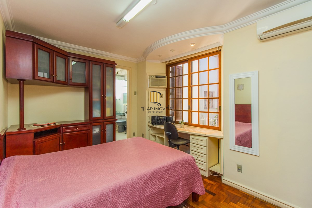 Casa 5 dormitórios no bairro Marechal Rondon
