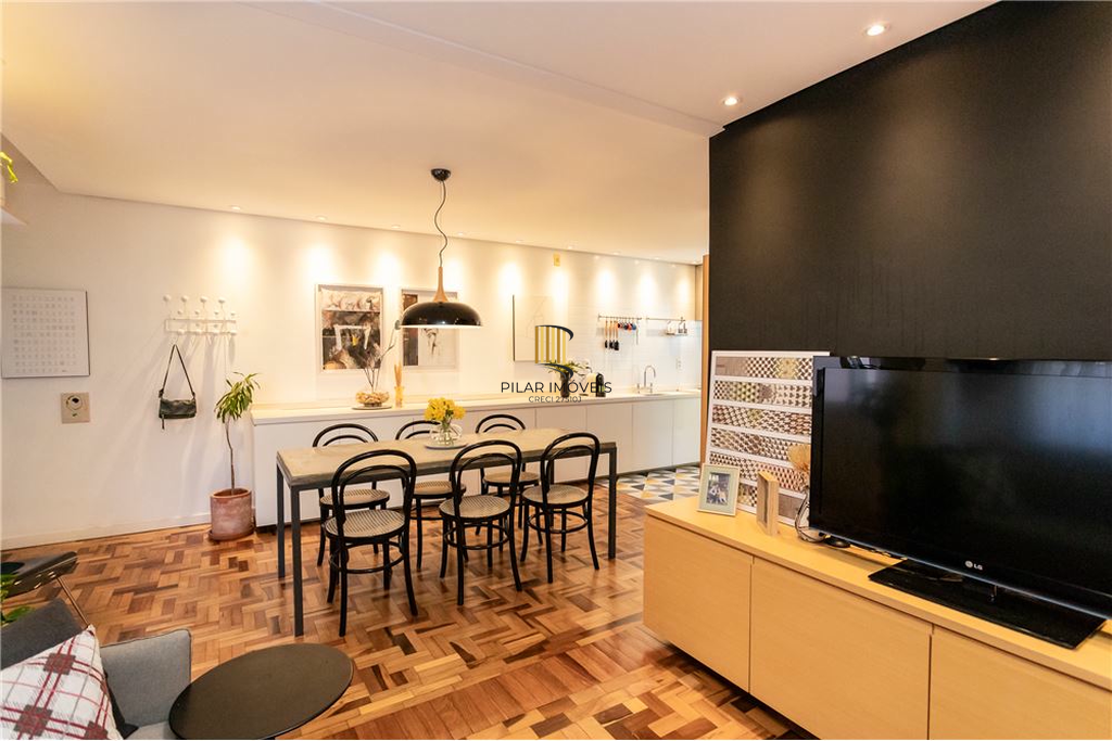 Apartamento 2 dormitórios no bairro Humaitá