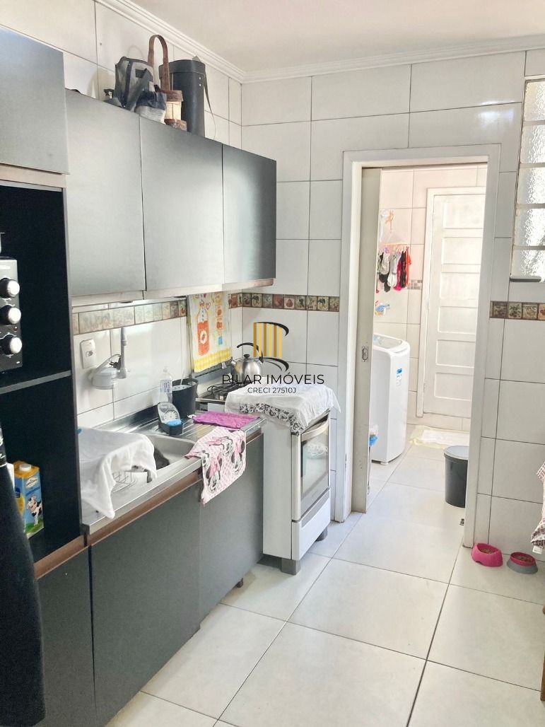 Apto de 03 dorm com box escriturado, frente, sol da manhã