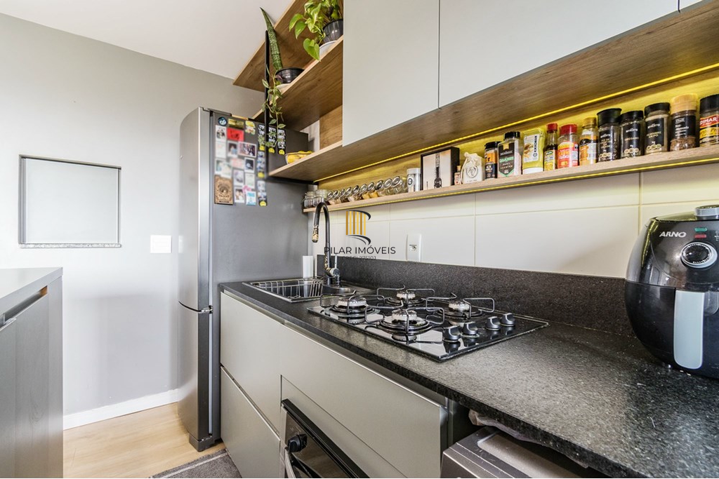 Apartamento 2 dormitórios no bairro Azenha