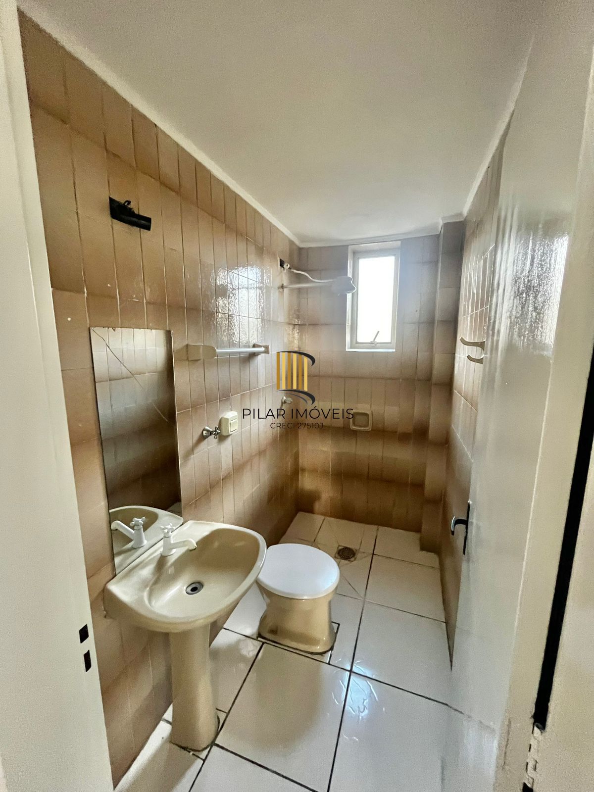 Apto 01 dormitório, no bairro Vila Jardim, com 39 m², vista definitiva, sol