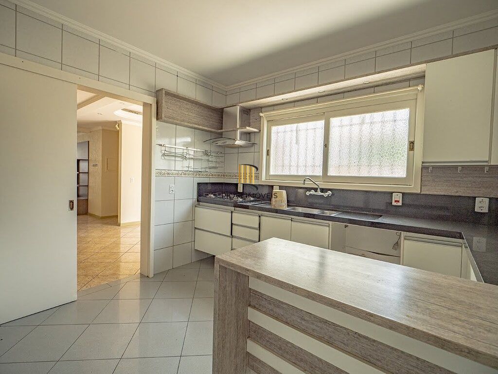 Casa 3 dormitórios no bairro Sarandi