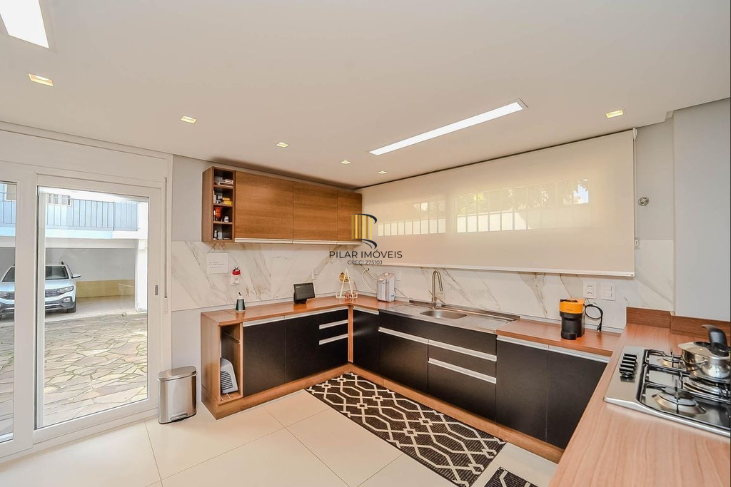 Casa 3 dormitórios no bairro São Sebastião