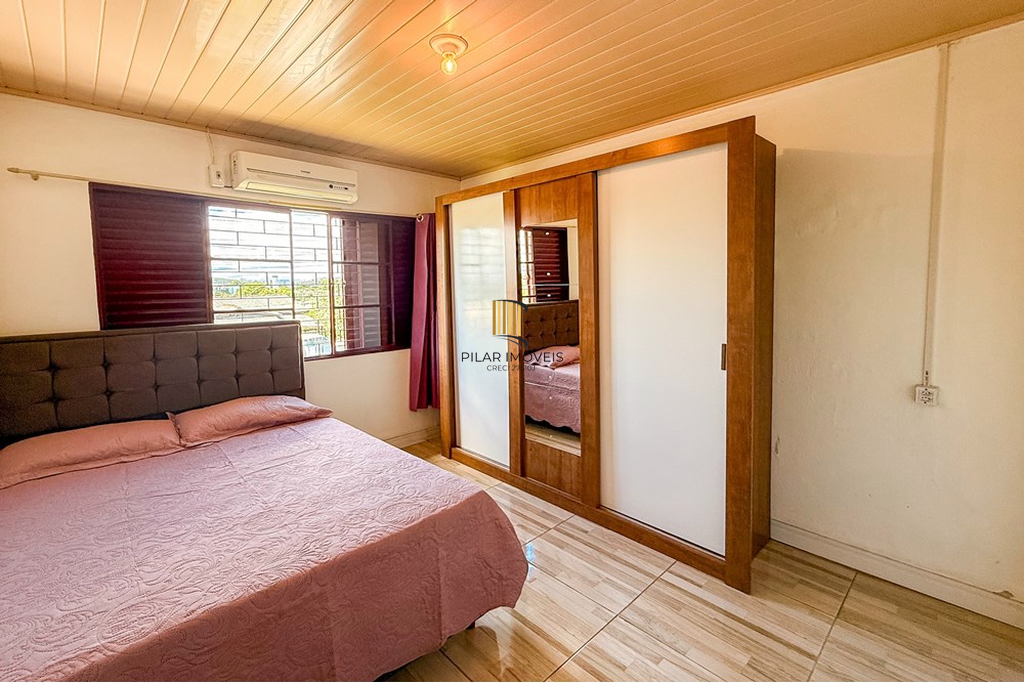 Casa 4 dormitórios no bairro Capão da Cruz