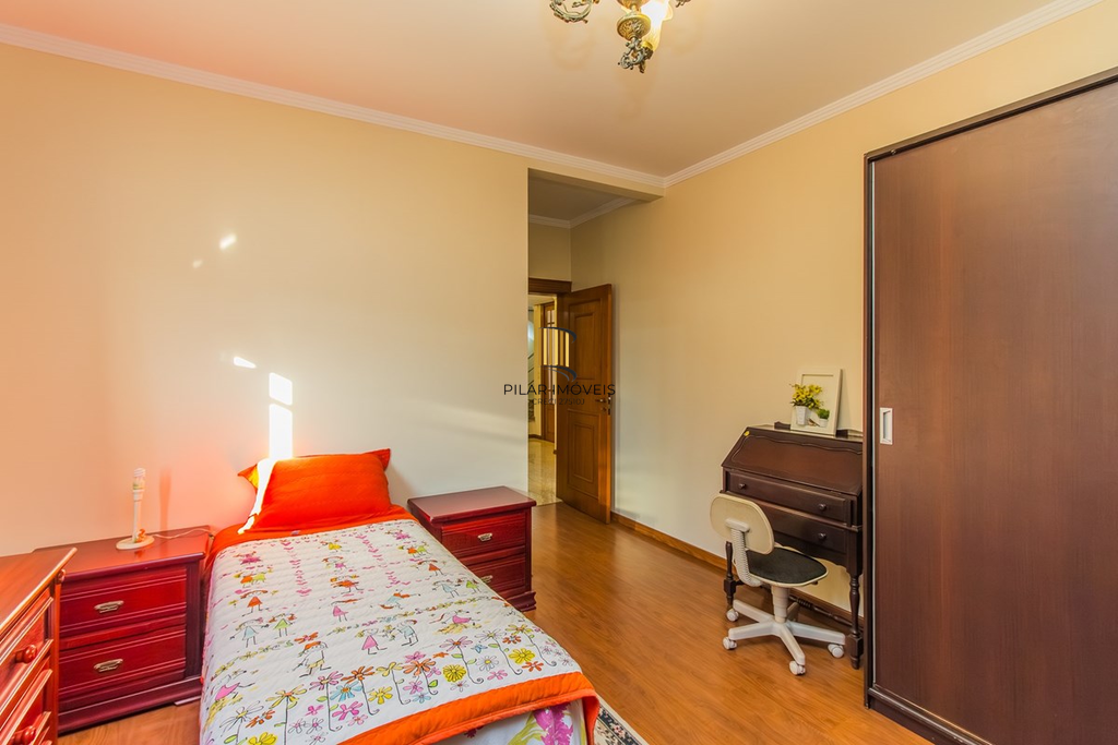 Casa 4 dormitórios no bairro Estância Velha