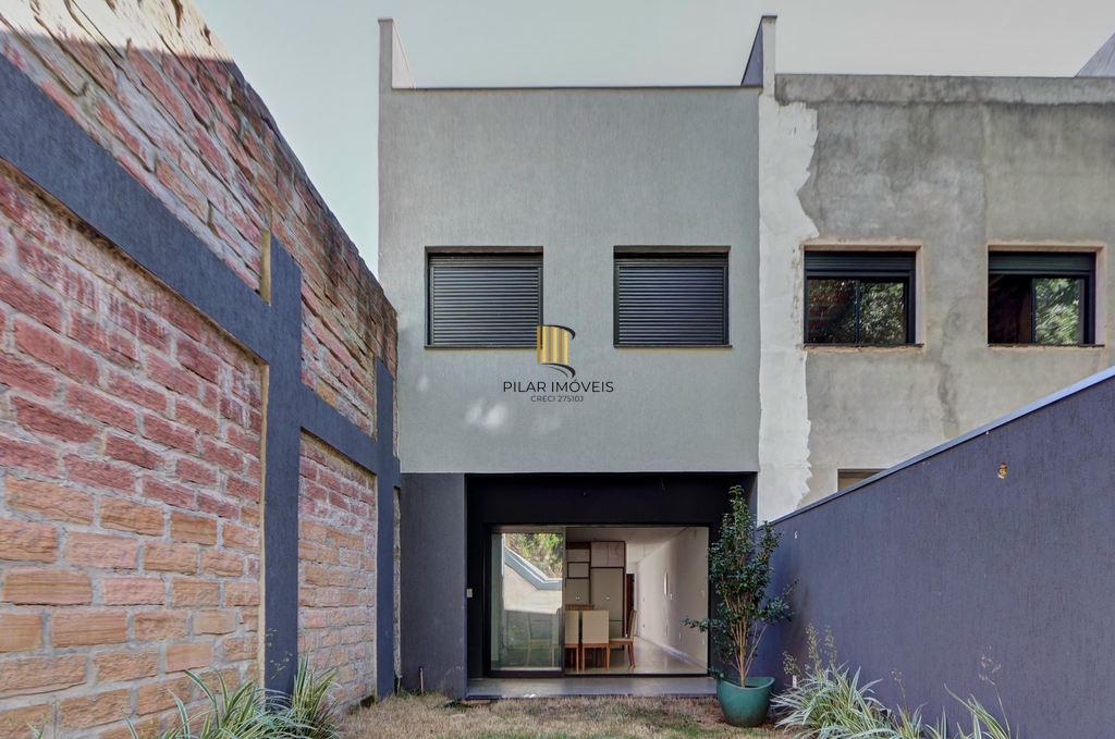 Casa 3 dormitórios no bairro Chácara das Pedras