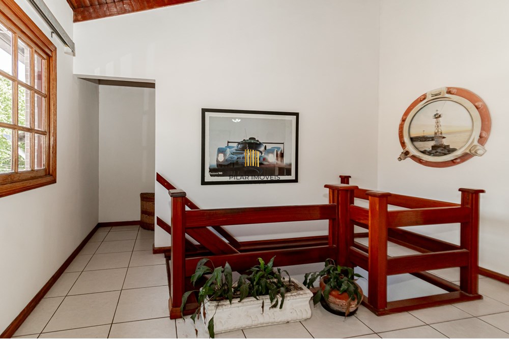 Casa 4 dormitórios no bairro Jardim Itu Sabará