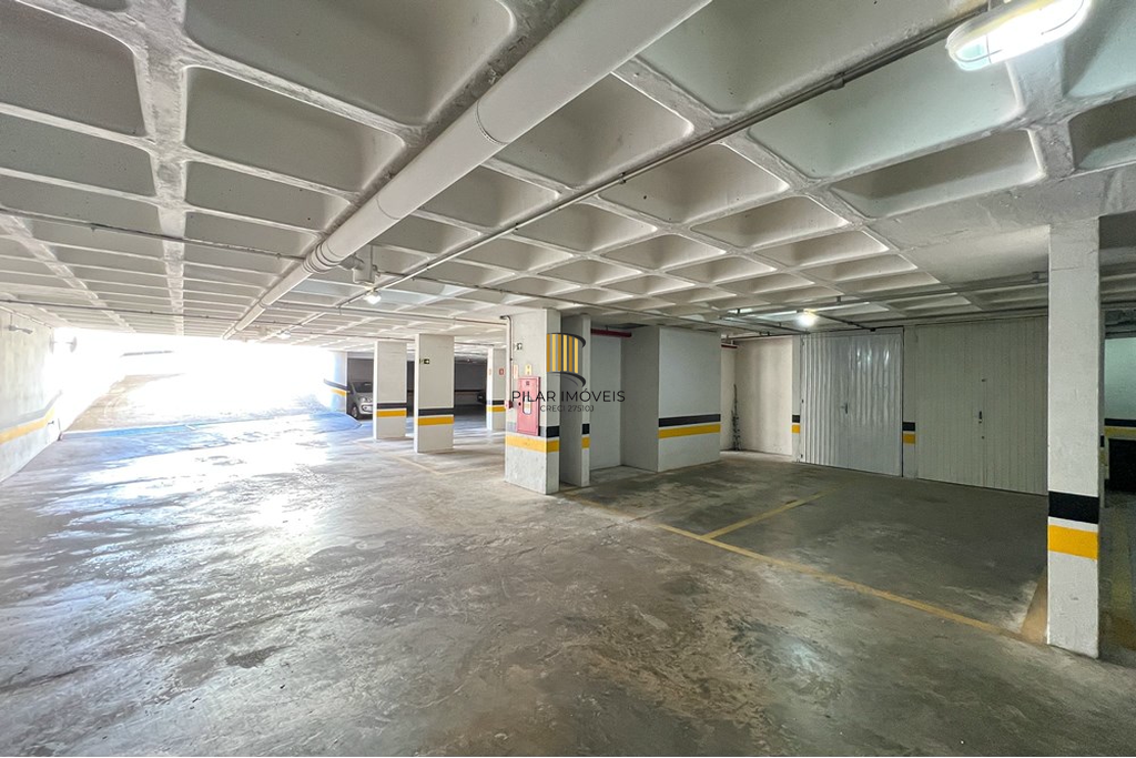 Apartamento 2 dormitórios no bairro Azenha