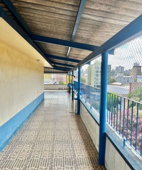 Apto de 02 dorm, mobiliado, transformado em 01 dorm, com vaga no Passo da Areia