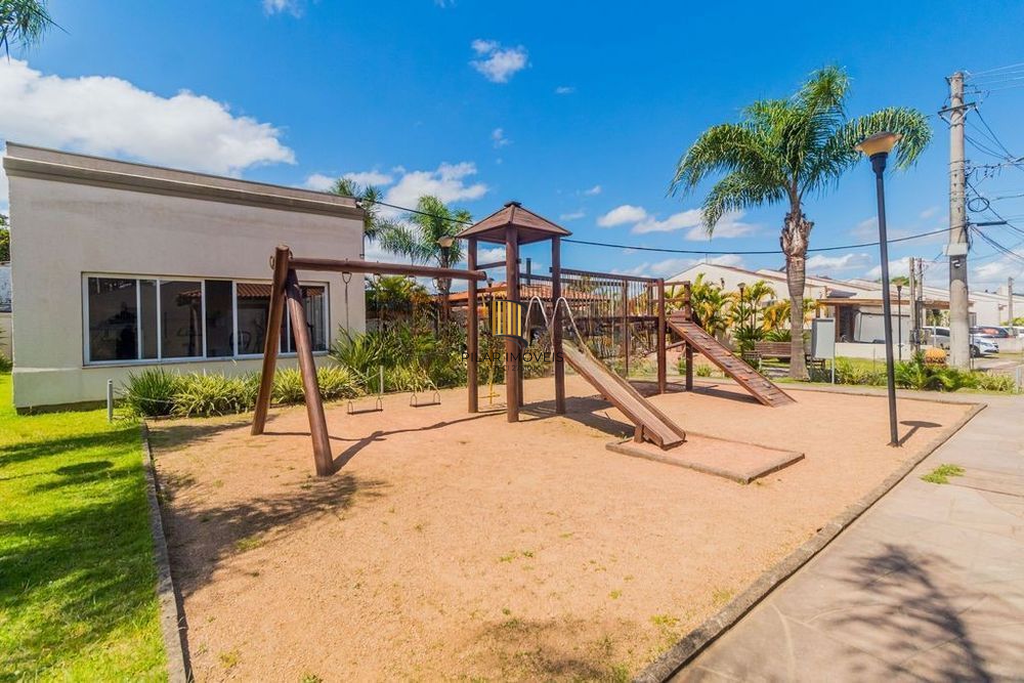 Casa de Condomínio 2 dormitórios no bairro Hípica