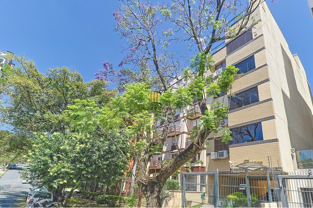 Cobertura 3 dormitórios no bairro Petrópolis