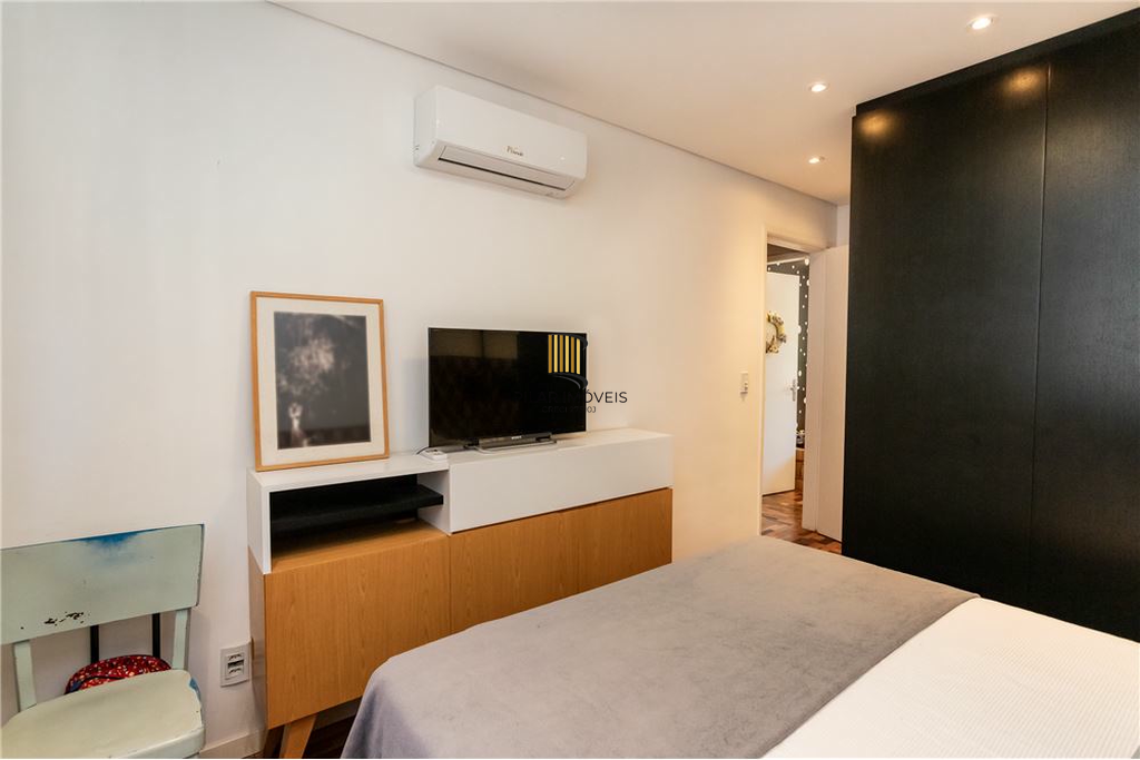 Apartamento 2 dormitórios no bairro Humaitá