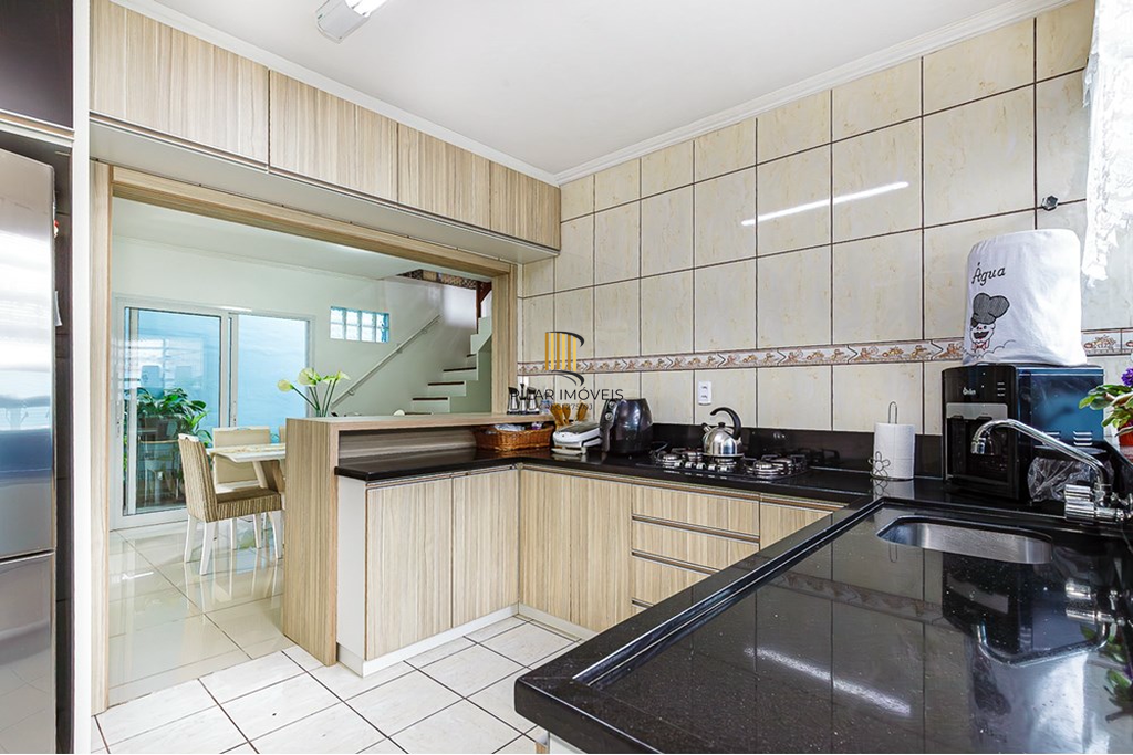 Casa 5 dormitórios no bairro Vila Ipiranga