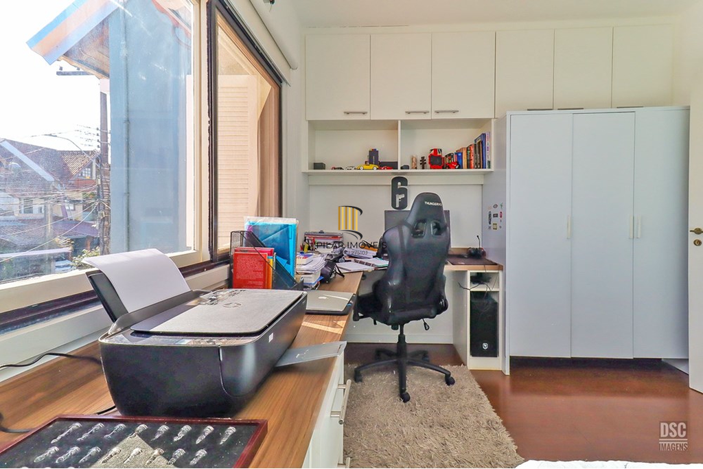 Casa de Condomínio 3 dormitórios no bairro Ipanema